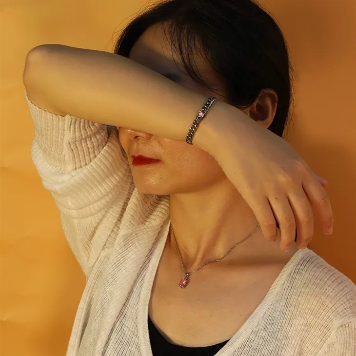 Oval Cut Zircon Pendant Necklace high quality